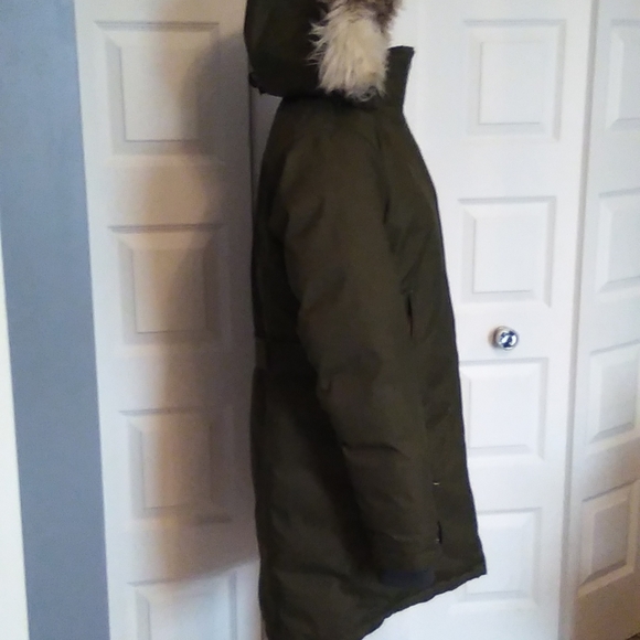 Columbia Alpine Escape Down Parka Waterproof  EUC Med brown/green colour! - Picture 7 of 13